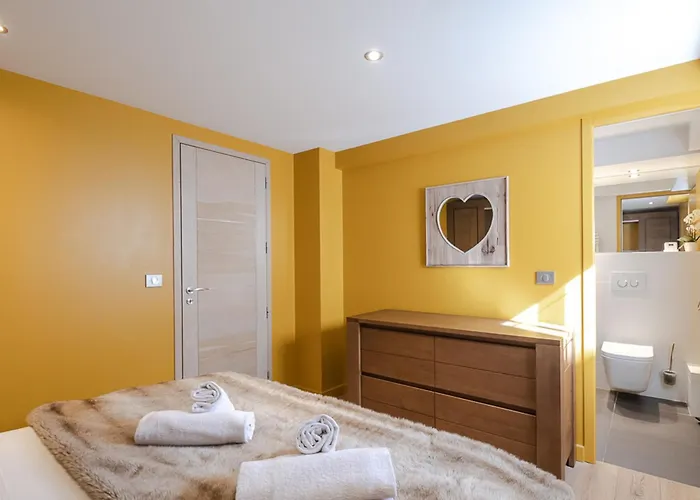 Spacieux Avec Sauna Au Centre De - Fr-1-343-190 * 霞慕尼