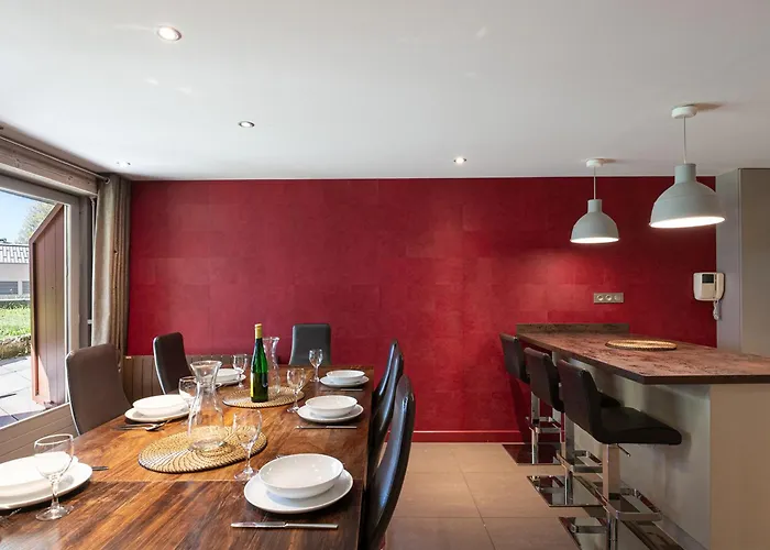 Chic Avec Sauna Et Parking Au Centre De - Fr-1-343-190 Appartement *