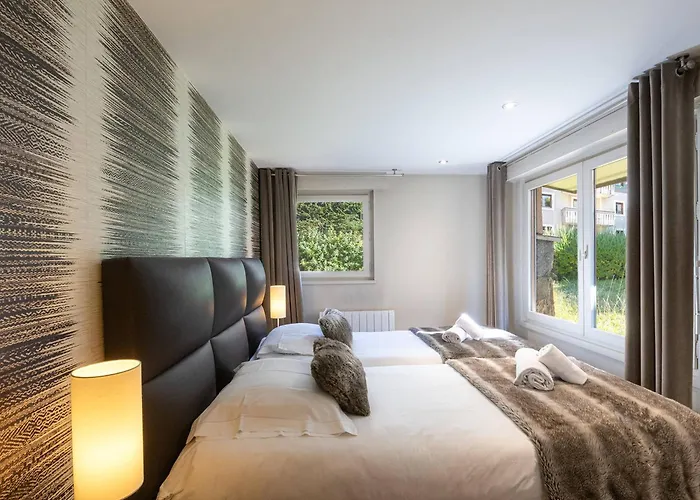 Appartement Chic Avec Sauna Et Parking Au Centre De - Fr-1-343-190 Chamonix