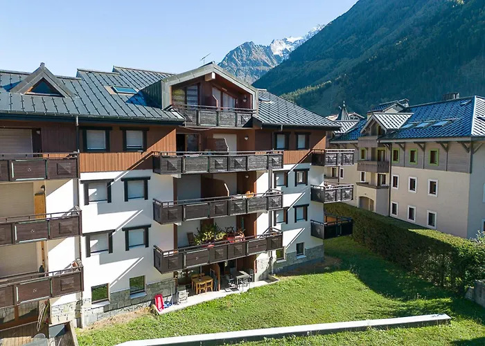 Chic Avec Sauna Et Parking Au Centre De - Fr-1-343-190 * Chamonix